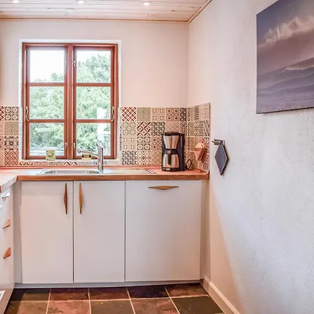 Vakantiehuis Three-bedroom In Knebel