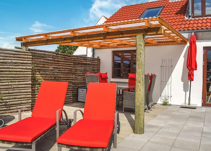 Σπίτι διακοπών Three-bedroom In *
