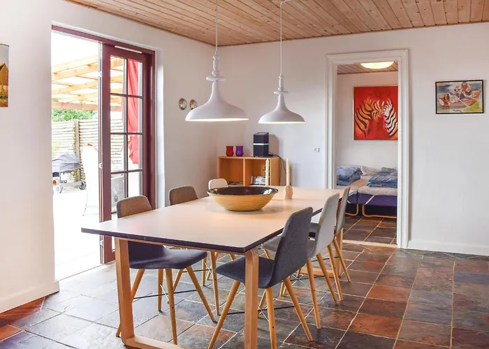 Three-bedroom In Holiday home Knebel
